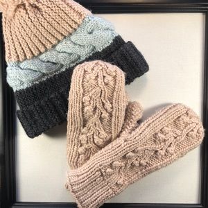 Nirvanna Designs 100% Merino Wool Hat | Mittens